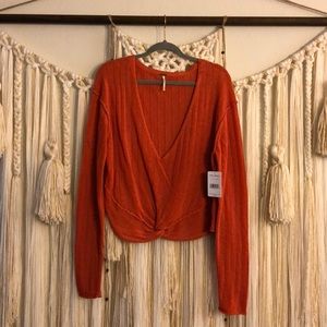 Deep V, knotted crop light weight sweater